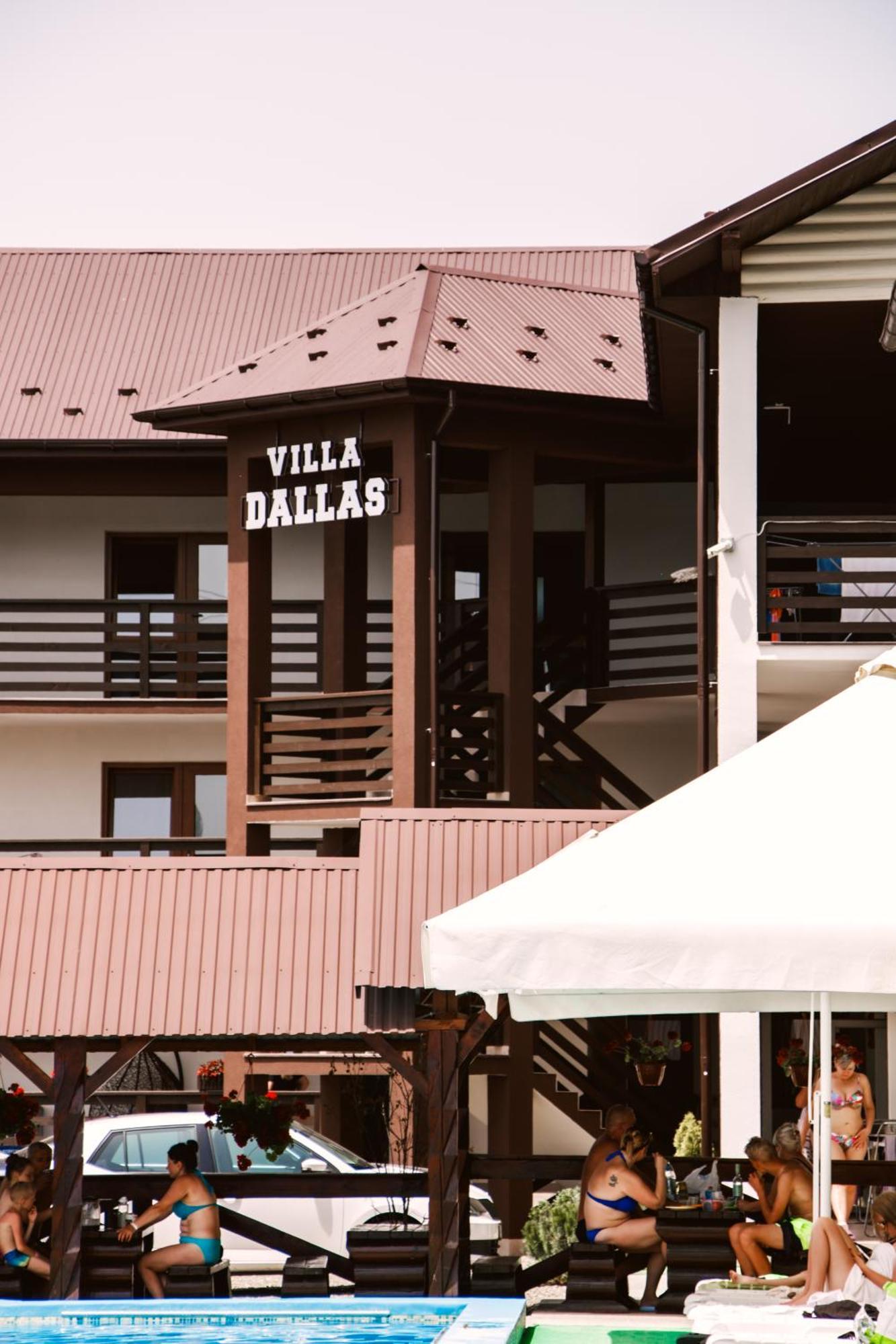 Dallas Hotel Sołotwyno